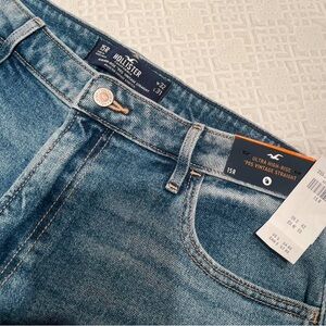 Hollister Ultra High Rise 90's Vintage Straight Jeans